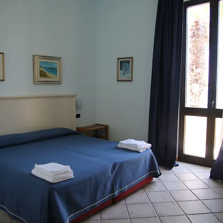 Miramare מלון 3*