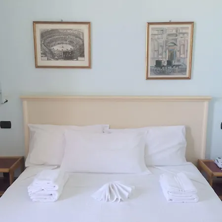 Miramare Готель 3*