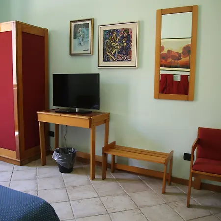 Miramare 3* אוטרנטו