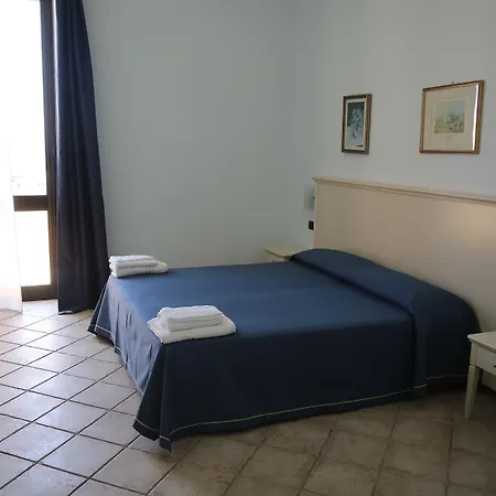 Miramare Hotel 3*